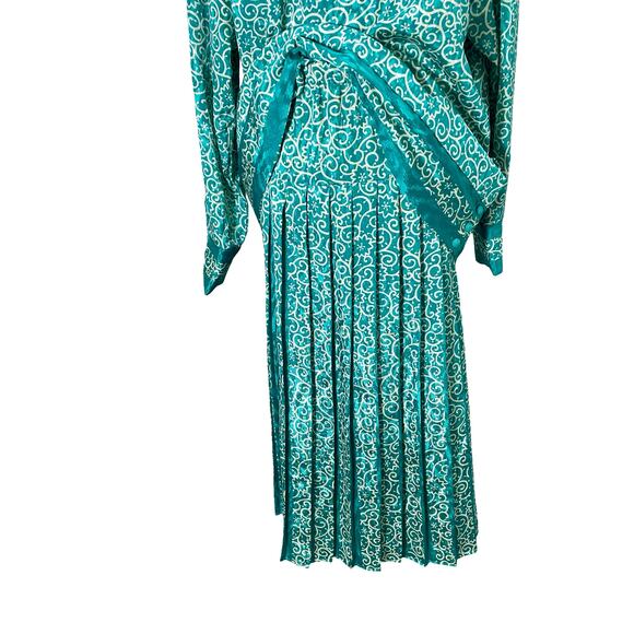 Vintage 90s Top Act Teal Satin Patterned Pleated Skirt Set - Size 16 - Picture 5 of 9